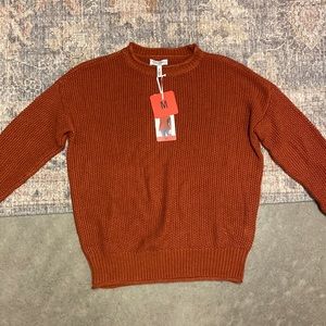 RED “JESSICA SIMPSON” CABLE KNIT SWEATER